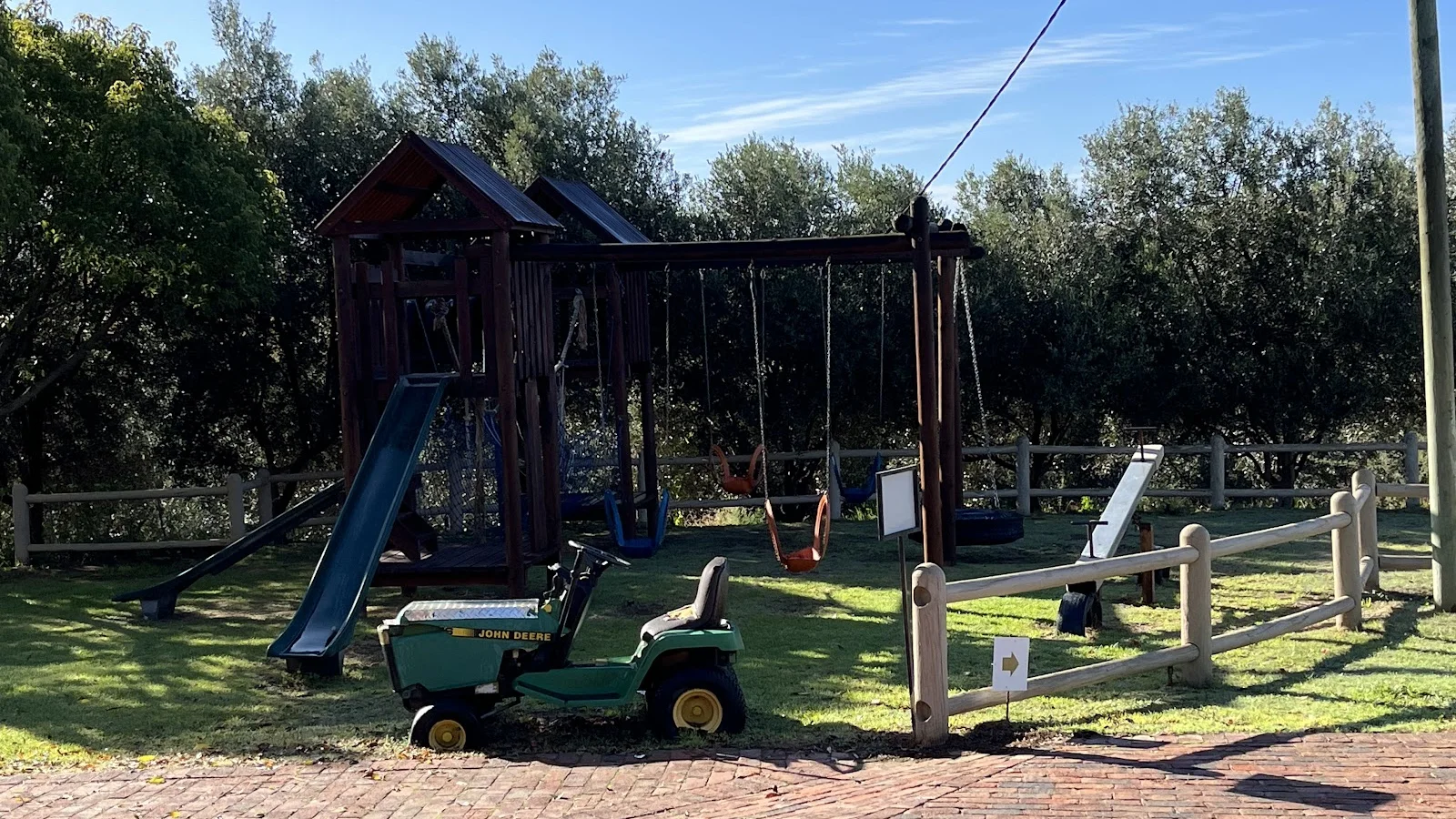 Speelplaats — kid-friendly venue in Oudtshoorn